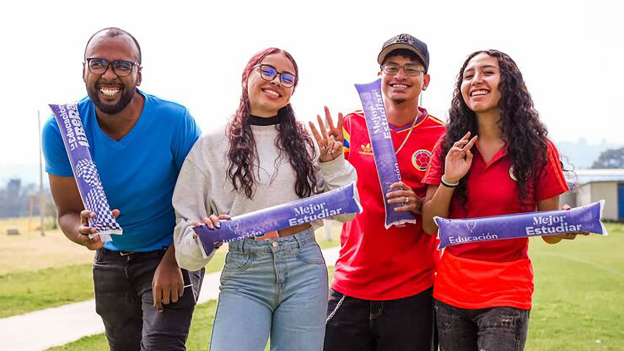 Gobierno reporta inversión histórica en educación pública en ciudades capitales de Colombia