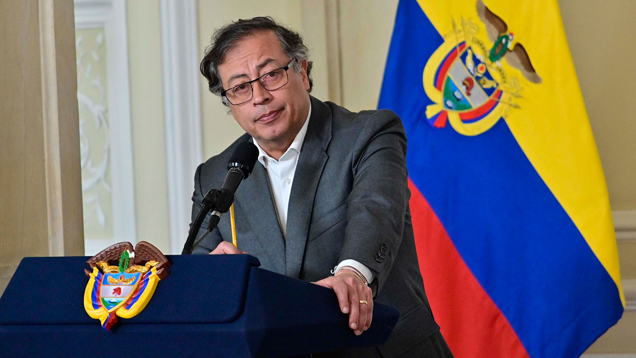 Petro ordena el regreso inmediato de la embajadora de Colombia en Ecuador y exige respeto a Noboa