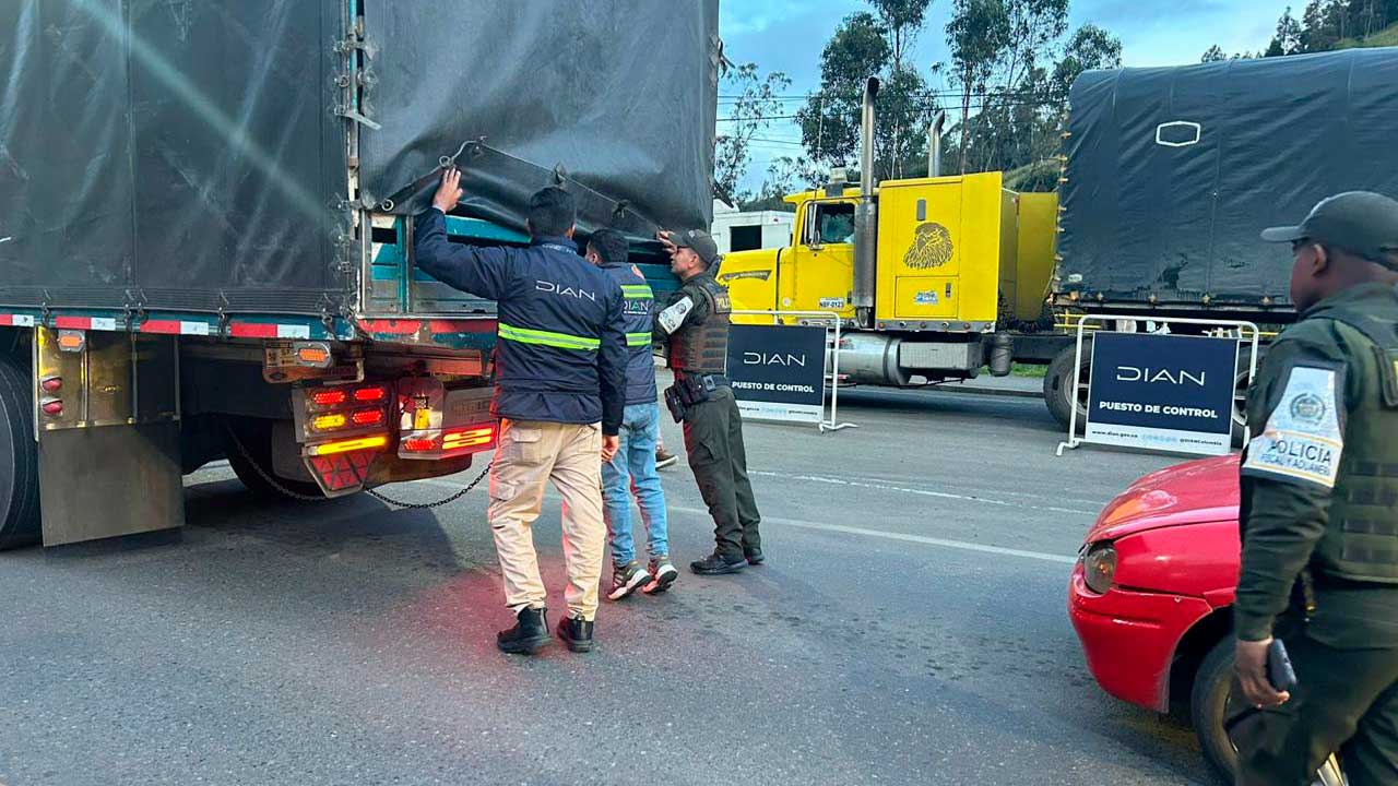 Dian y gremios exportadores acuerdan texto final del nuevo Régimen Sancionatorio Aduanero