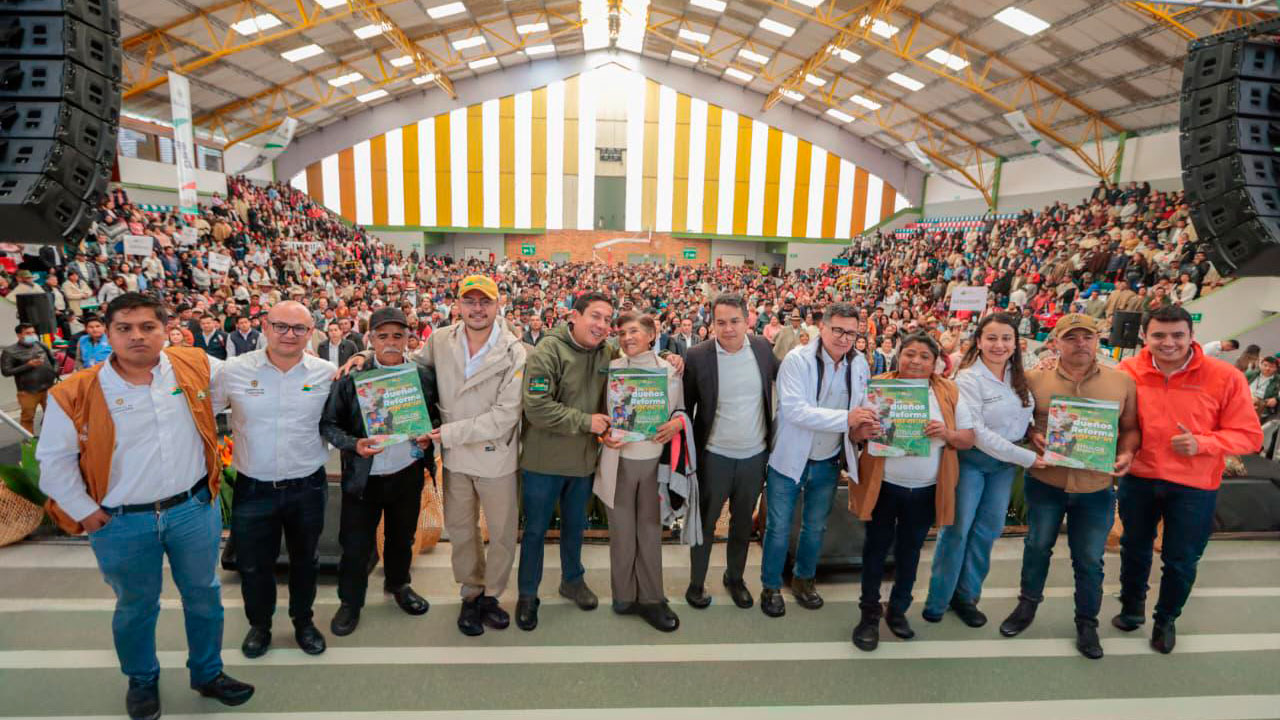 Más de 2.000 familias campesinas de Boyacá reciben títulos de propiedad tras más de 40 años de espera