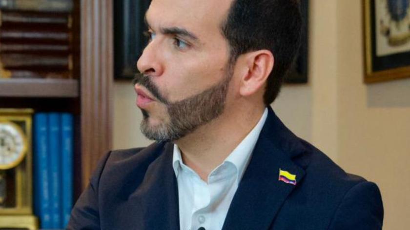 ¿Puede la nacionalidad estadounidense frenar la candidatura presidencial de Abelardo De La Espriella?